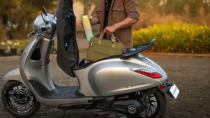  Bajaj Auto — Bajaj Chetak